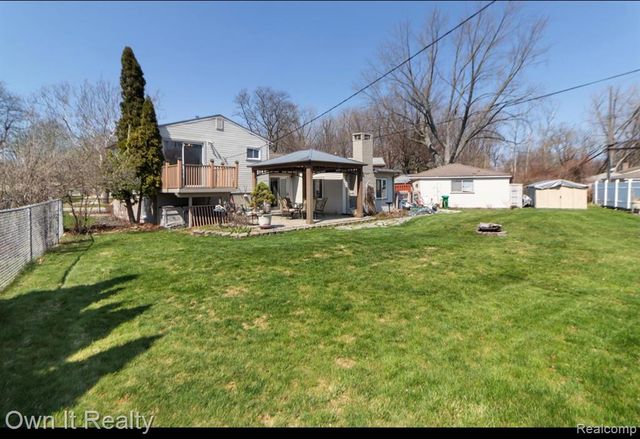 33112 Lynx Street, Westland, MI 48185