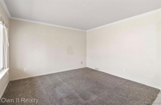33112 Lynx Street, Westland, MI 48185