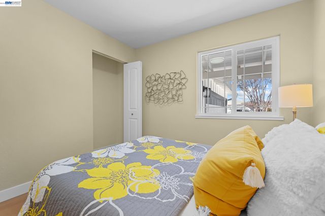 24839 Townsend Ave, Hayward, CA 94544