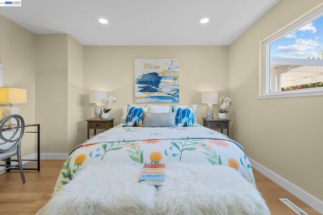 24839 Townsend Ave, Hayward, CA 94544