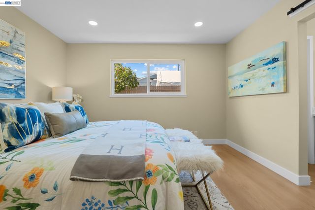 24839 Townsend Ave, Hayward, CA 94544