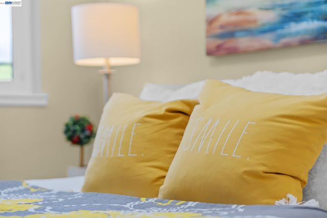 24839 Townsend Ave, Hayward, CA 94544