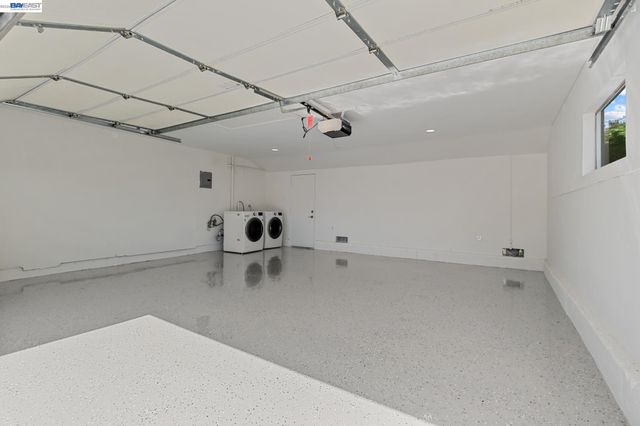 24839 Townsend Ave, Hayward, CA 94544