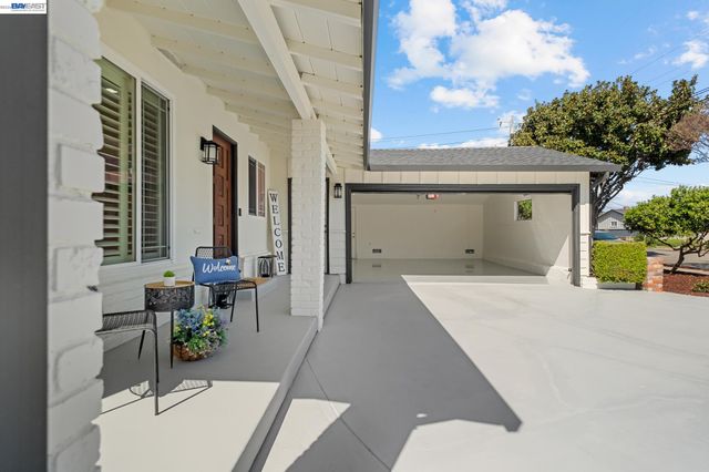 24839 Townsend Ave, Hayward, CA 94544