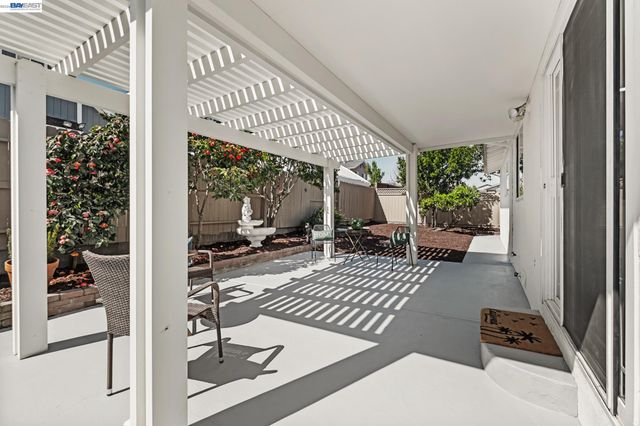 24839 Townsend Ave, Hayward, CA 94544