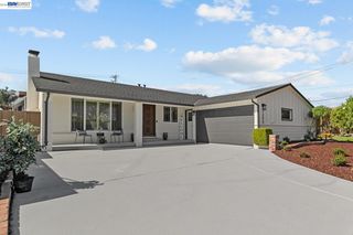 24839 Townsend Ave, Hayward, CA 94544