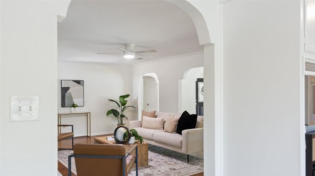 1924 Dakar Road E, Fort Worth, TX 76116