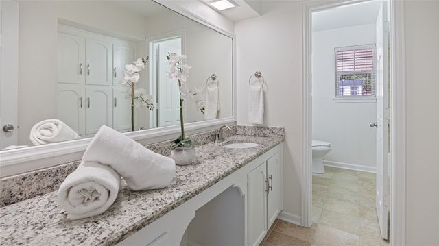 1924 Dakar Road E, Fort Worth, TX 76116