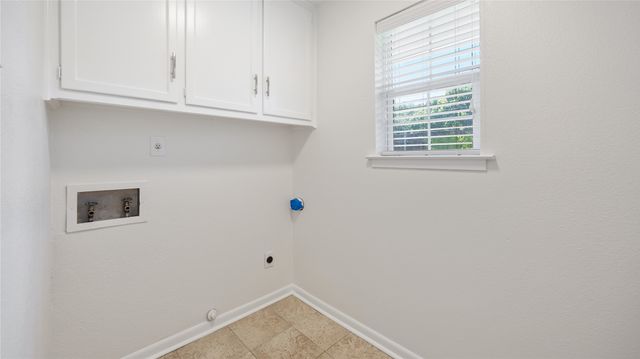 1924 Dakar Road E, Fort Worth, TX 76116