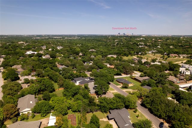 1924 Dakar Road E, Fort Worth, TX 76116