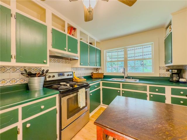 5130 N Dearing NE Street, Covington, GA 30014