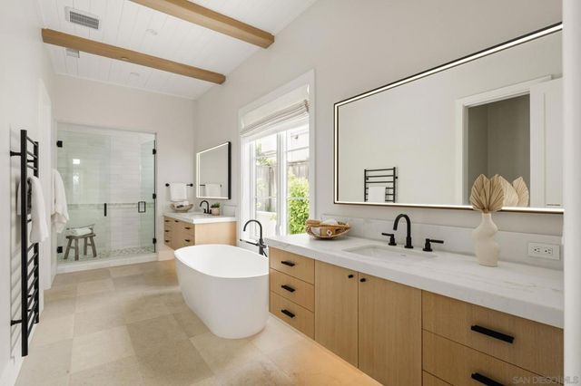 1023 Stratford Ct, Del Mar, CA 92014