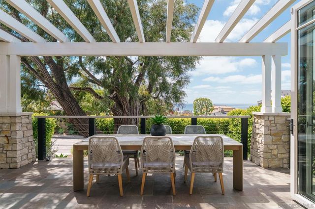 1023 Stratford Ct, Del Mar, CA 92014