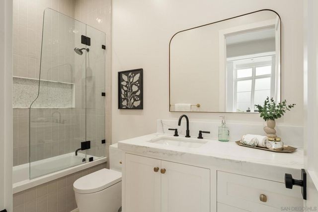 1023 Stratford Ct, Del Mar, CA 92014
