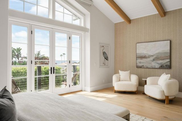 1023 Stratford Ct, Del Mar, CA 92014