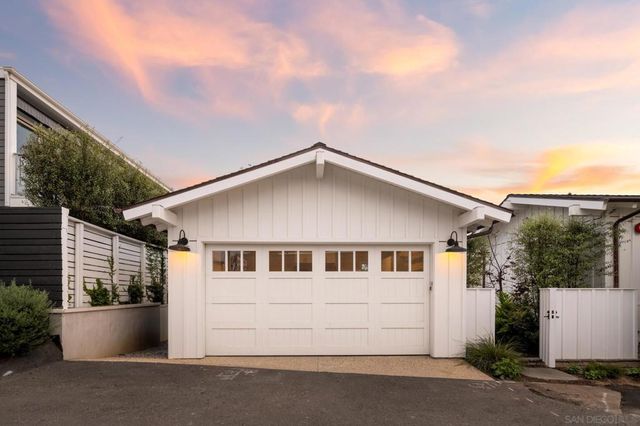 1023 Stratford Ct, Del Mar, CA 92014