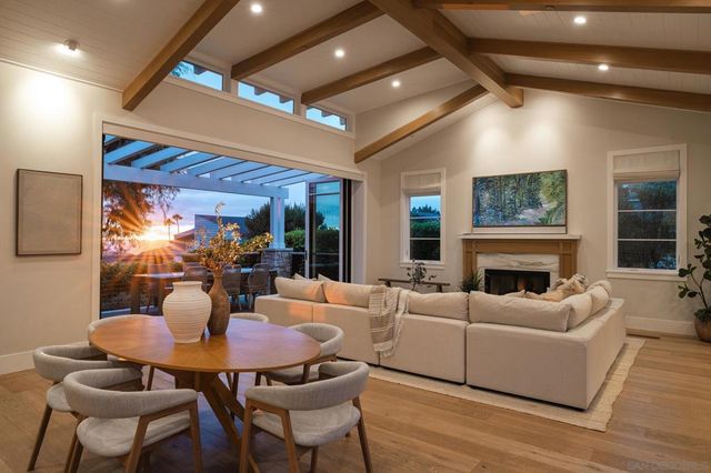 1023 Stratford Ct, Del Mar, CA 92014