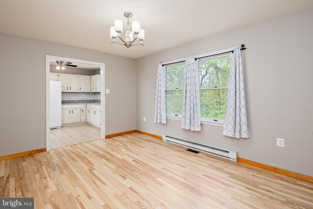 335 YORKSHIRE DR, Hagerstown, MD 21740