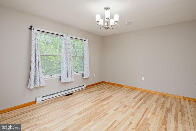 335 YORKSHIRE DR, Hagerstown, MD 21740