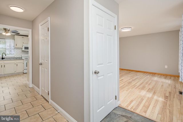 335 YORKSHIRE DR, Hagerstown, MD 21740