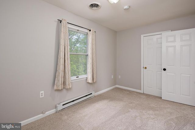 335 YORKSHIRE DR, Hagerstown, MD 21740