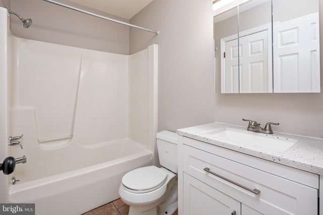 335 YORKSHIRE DR, Hagerstown, MD 21740