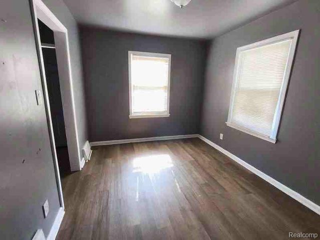 15431 Strathmoor Street, Detroit, MI 48227