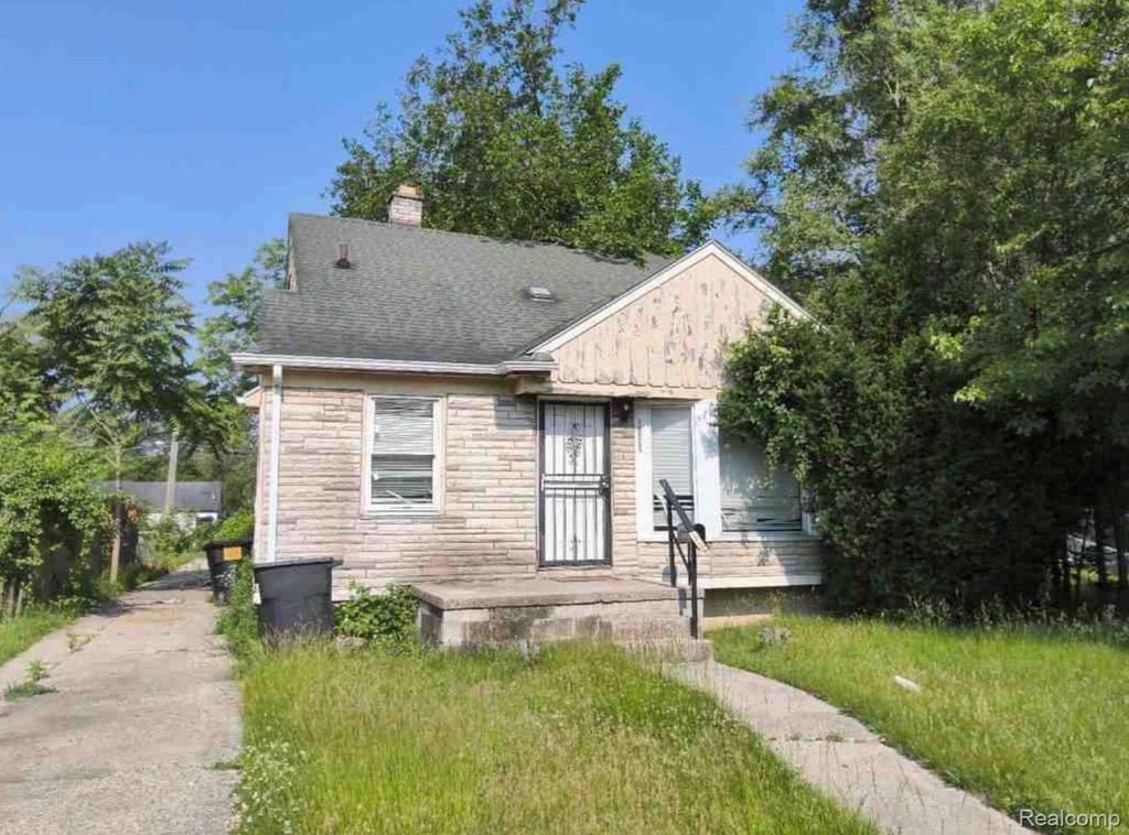 15431 Strathmoor Street, Detroit, MI 48227