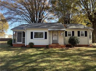 129 Hartley Street, Winston-salem, NC 27107