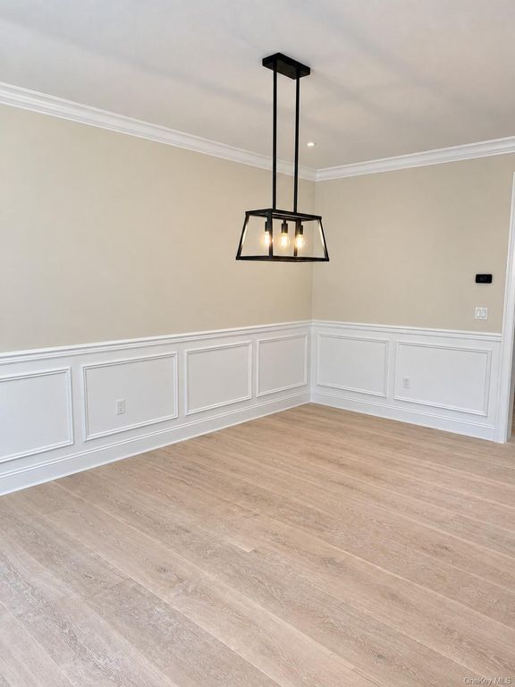 215 Boston Avenue, Massapequa, NY 11758 — photo 3