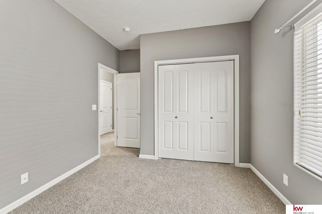 10609 S 111th Street, Papillion, NE 68046