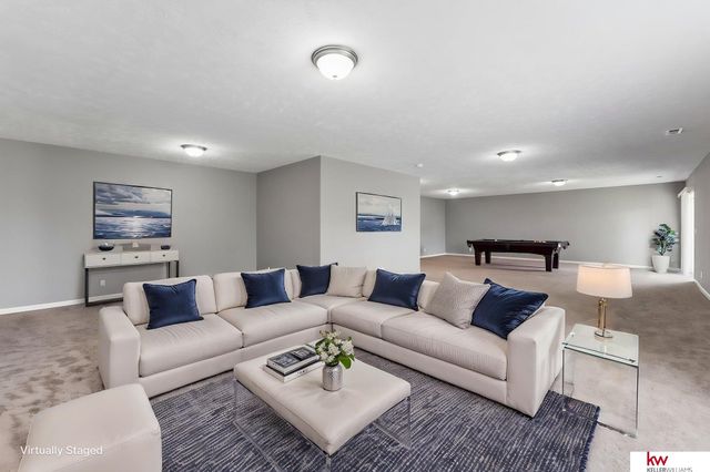 10609 S 111th Street, Papillion, NE 68046
