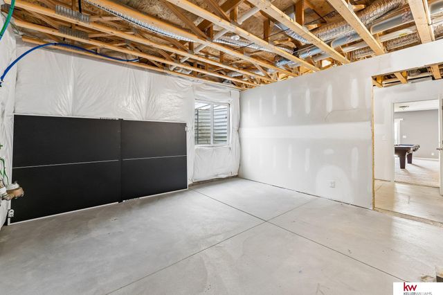 10609 S 111th Street, Papillion, NE 68046