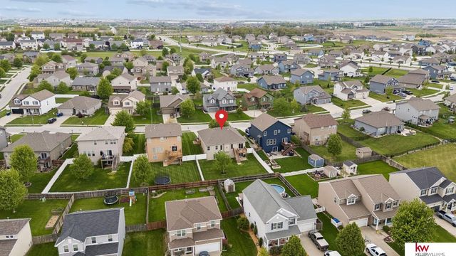 10609 S 111th Street, Papillion, NE 68046