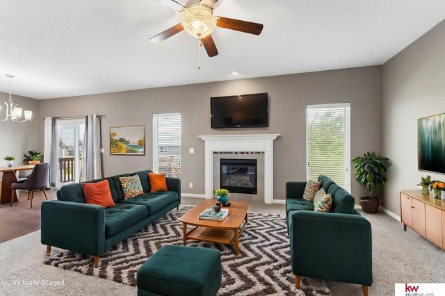 10609 S 111th Street, Papillion, NE 68046