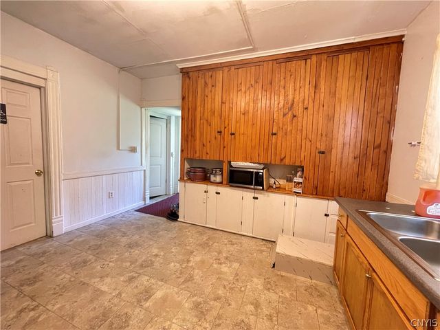 222 Bassett Street, Syracuse, NY 13210