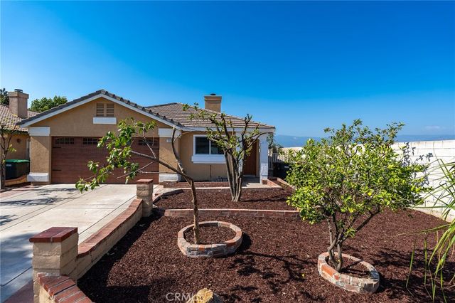 1147 Bronze Star Court, Colton, CA 92324