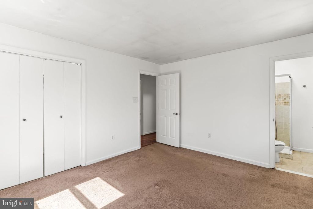 Image 13 of property listing at 8400 WARREN DR, Pomfret, MD 20675