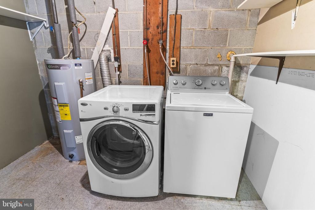 Image 22 of property listing at 8400 WARREN DR, Pomfret, MD 20675