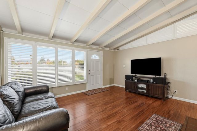 1863 Sarasota Way, San Jose, CA 95122