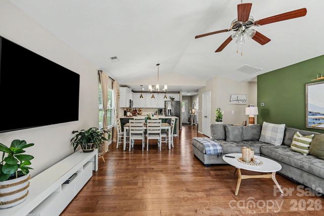 4727 Mcclure Road, Charlotte, NC 28216