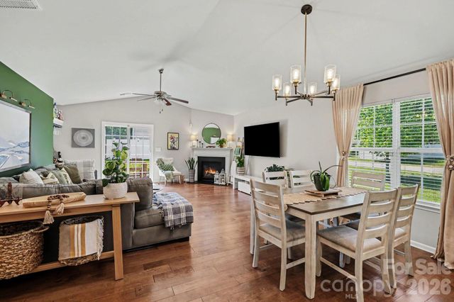 4727 Mcclure Road, Charlotte, NC 28216