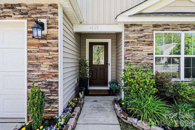 4727 Mcclure Road, Charlotte, NC 28216