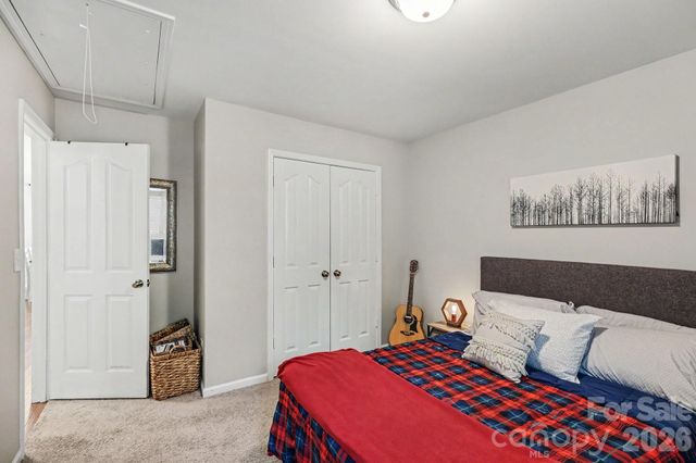 4727 Mcclure Road, Charlotte, NC 28216