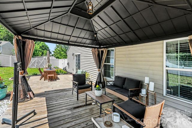 4727 Mcclure Road, Charlotte, NC 28216