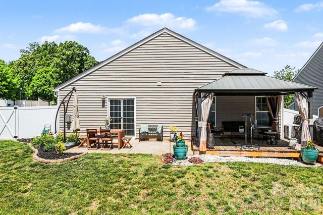 4727 Mcclure Road, Charlotte, NC 28216