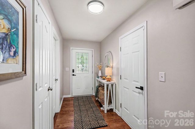 4727 Mcclure Road, Charlotte, NC 28216