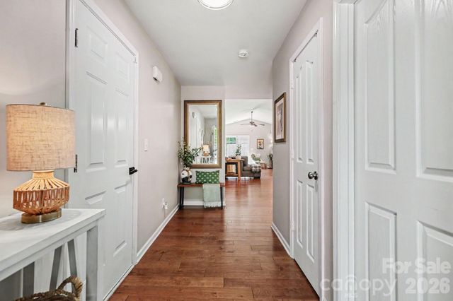 4727 Mcclure Road, Charlotte, NC 28216