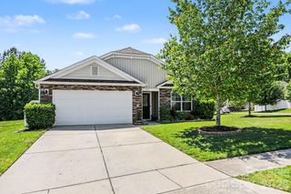4727 Mcclure Road, Charlotte, NC 28216