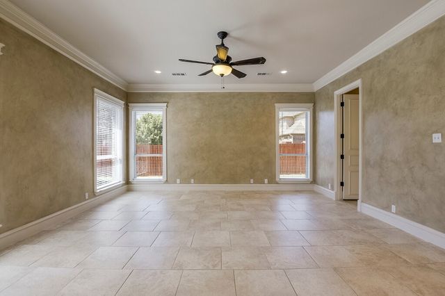 1320 N Creek Circle, Waxahachie, TX 75165